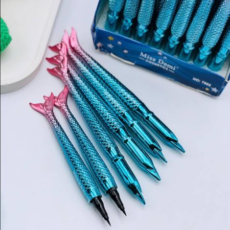 خط چشم ماژیکی پری دریایی