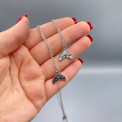 گردنبند دم وال