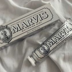 خمیر دندان مارویس نقره‌ای Smokers Whitening Mint 85ml | Marvis Whitening Toothpaste