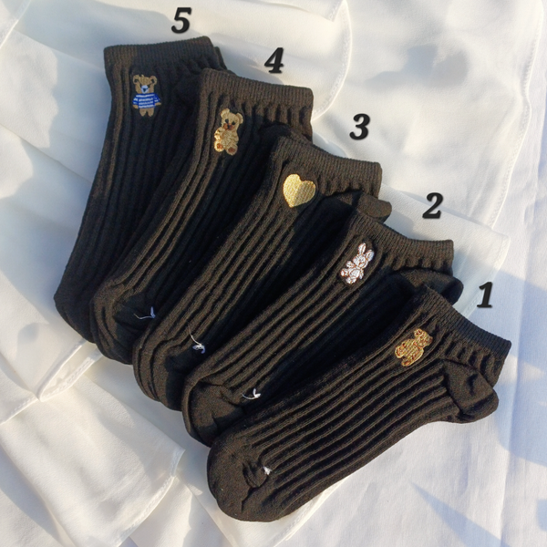 جوراب مچی گلدوزی