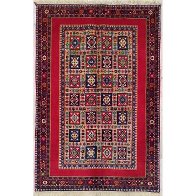 فرش دستباف چهارمتری سایز پرده‌ای  (تمام پشم یلمه طرح اسپرت دور خلوت خشتی)کد