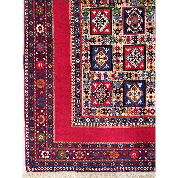 فرش دستباف چهارمتری سایز پردهای (تمام پشم یلمه طرح اسپرت دور خلوت خشتی)کد