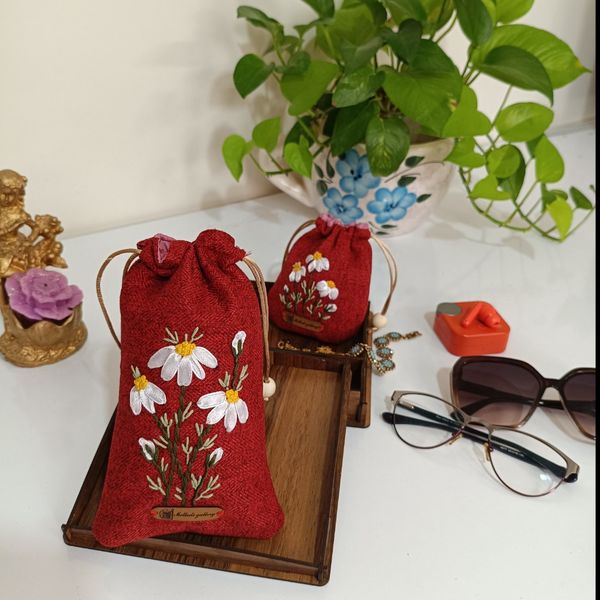 ست زیبا کیف عینک و زیورآلات