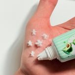 کرم دست شکوفه