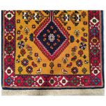 فرش دستباف سایز کناره سه متری زمینه زرد طلایی (تمام پشم یلمه طرح حوضی یا ترنج)کد 1636