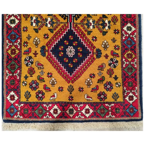 فرش دستباف سایز کناره سه متری زمینه زرد طلایی (تمام پشم یلمه طرح حوضی یا ترنج)کد 1636