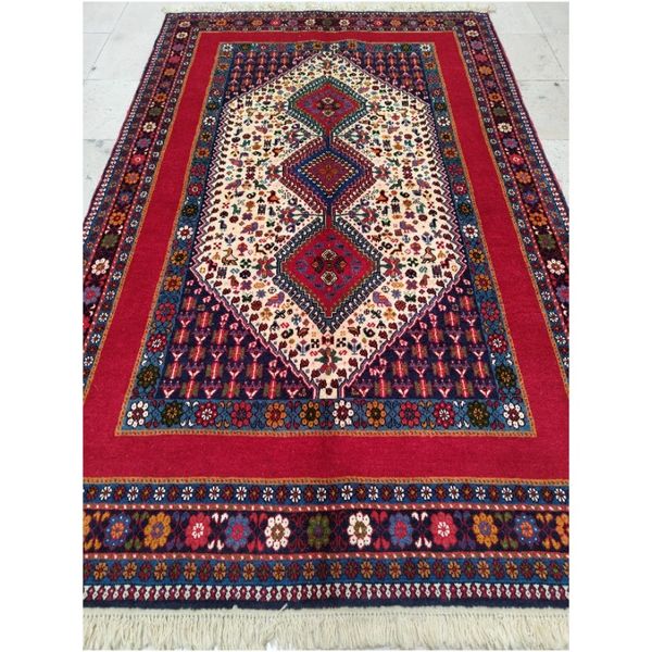 فرش دستباف چهارمتری سایز پرده ای  (تمام پشم یلمه طرح اسپرت دور خلوت حوضی)کد 6048