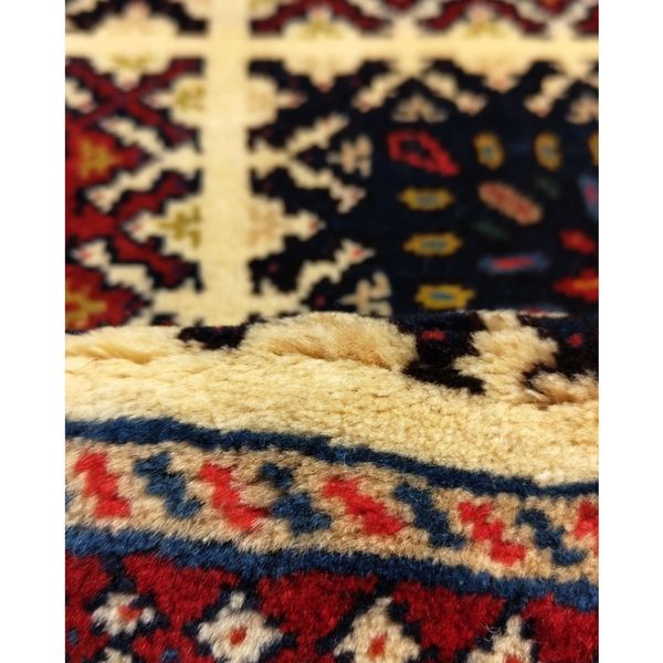 فرش دستباف سایز پادری یا پشتی (تمام پشم یلمه طرح خشت گردونه خورشید ) کد 5904