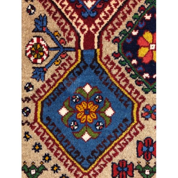 فرش دستباف سایز پادری یا پشتی زمینه گردویی (تمام پشم یلمه طرح قابی) کد5915