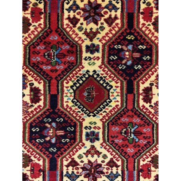 فرش دستباف سایز پادری یا پشتی زمینه کرم (تمام پشم یلمه طرح قابی) کد 5694