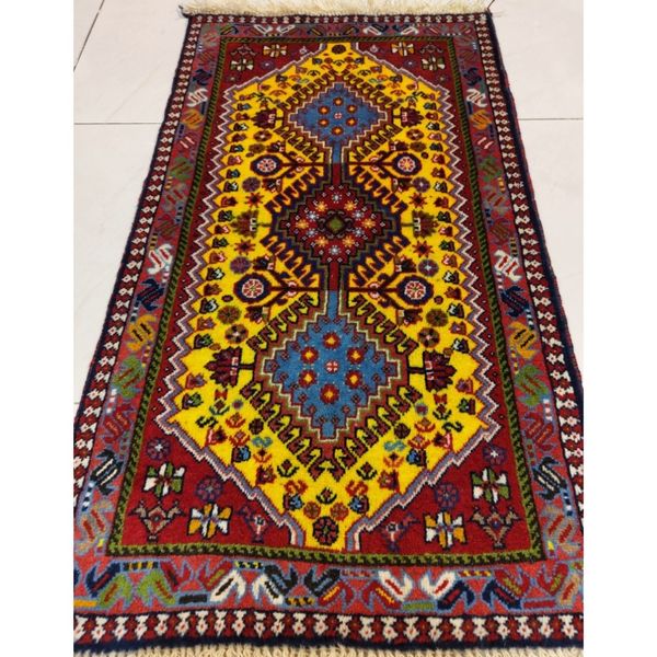 فرش دستباف سایز پادری یا پشتی زمینه زرد طلایی (تمام پشم یلمه طرح حوضی) کد 5934
