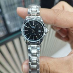 ساعت زنانه قفلی برند کاسیو 2600 CASIO