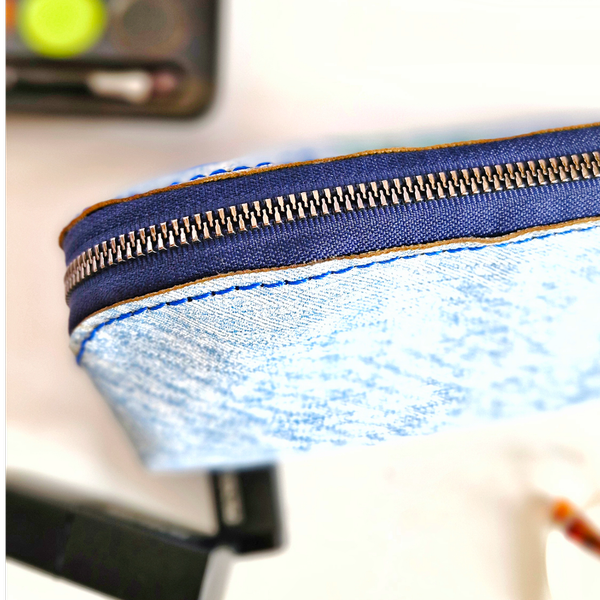 کیف لوازم آرایش . جامدادی (نقاشی شده)