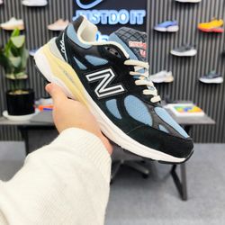 کتونی برند New balance 990