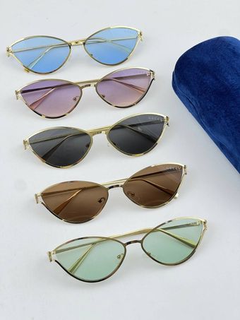 فلزی گوشه دار