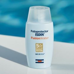 ضد آفتاب حرفه‌ای SPF 50 با فرمولاسیون آبرسان و سبک