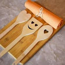 کفگیر چوبی خارجی طرح لبخند