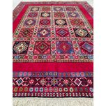 فرش دستباف سایز قالیچه (تمام پشم یلمه طرح دورخلوت لاکی زمینه خشتی) کد 6209