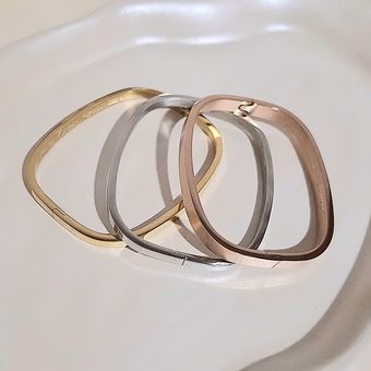 بنگل کارتیه طرح مینیمال مربع