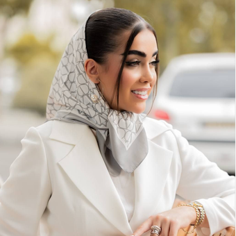 مینی اسکارف طرح valentino