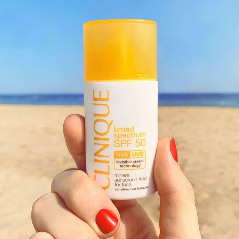 کرم ضد آفتاب معدنی SPF 50 کلینیک اصل کانادا