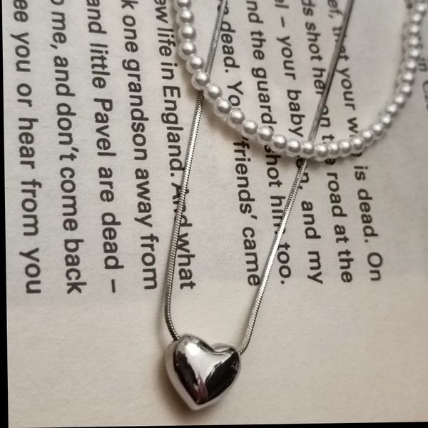 گردنبند دولاین مرواریدی با قلب توپر