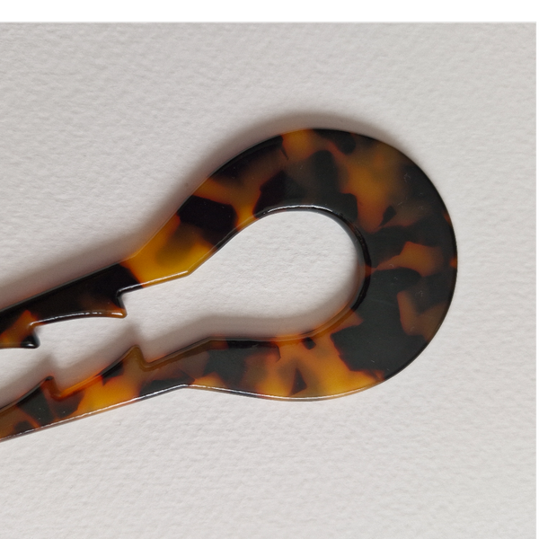 کانزاشی دو شاخ دندانه دار پلنگی