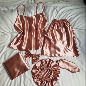 پک ده عددی تاپ شلوارک و اکسسوری ساتن مخملی