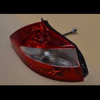 چراغ خطر عقب چپ ام وی ام 315هاچبک قدیم شرکتی مدیران