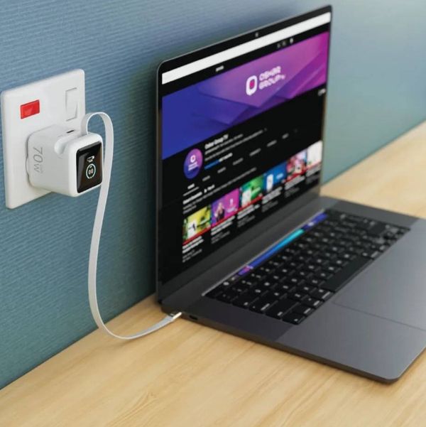 شارژر دیواری فست شارژ Powerology (پاورولوژی) مدل Halo Dual-Port GaN Charger 70W