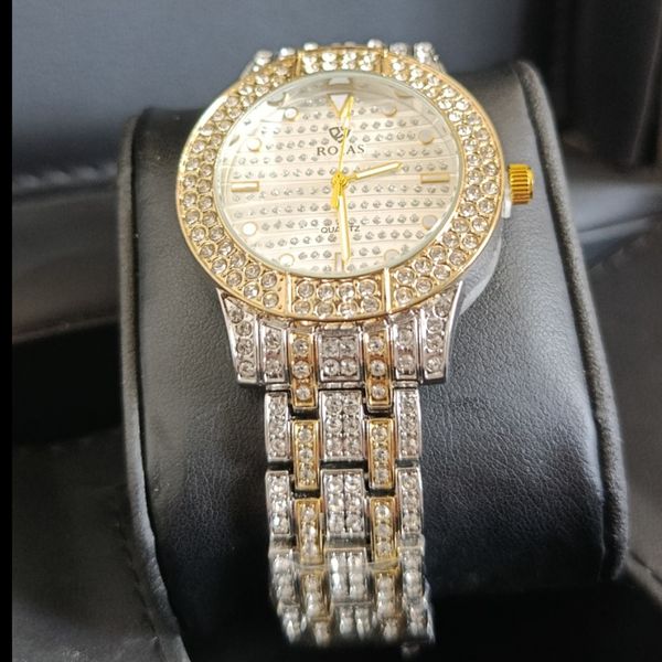 ساعت مردانه نگین دار(پس کرایه)