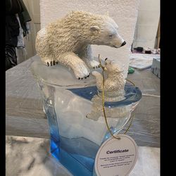 مجسمه خرس قطبی با توله اش پلی استر