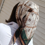 مینی اسکارف پاییزی شنل