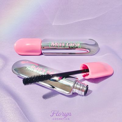 ریمل پوکه نقره‌ای Miss Lara