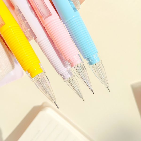 اتود فانتزی طرح خرگوش فضانورد