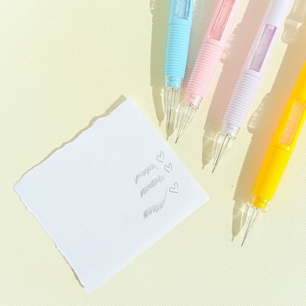 اتود فانتزی طرح خرگوش فضانورد