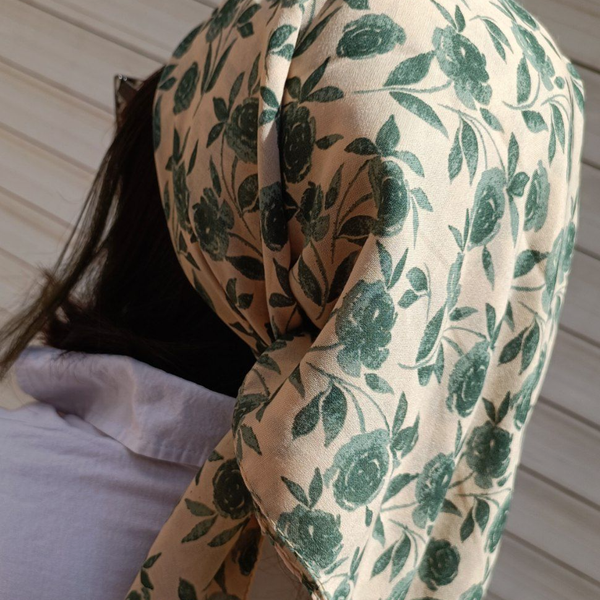 مینی اسکارف گلدار سبز پاییزی