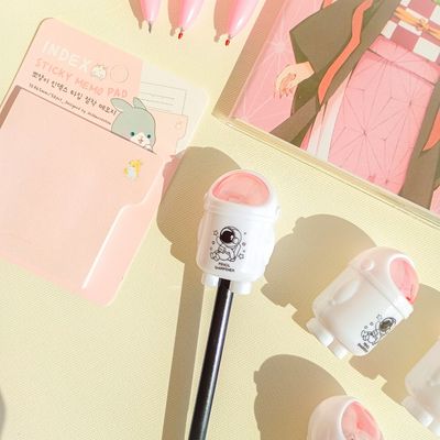 مداد تراش مخزن دار طرح فضانورد