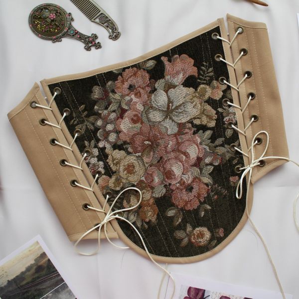 کرست گل دار کوبلن