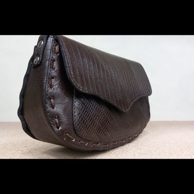 کیف یکطرفه زنانه چرم طبیعی مدل پروانه رنگ متنوع