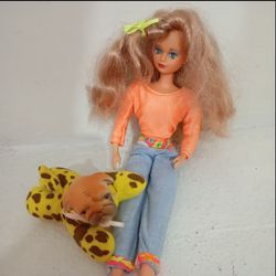 باربی سندی همراه با سگ