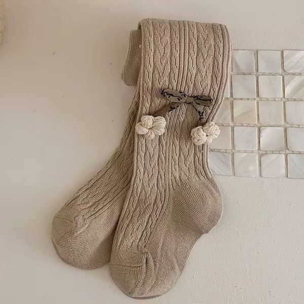 جورابشلواری بچگانه عروسکی گل دار