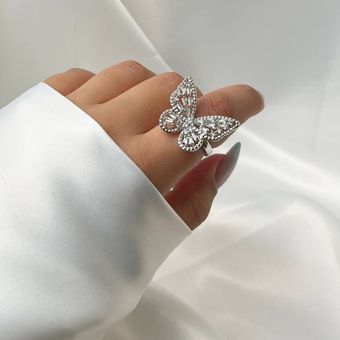 انگشتر پروانه نقره ای