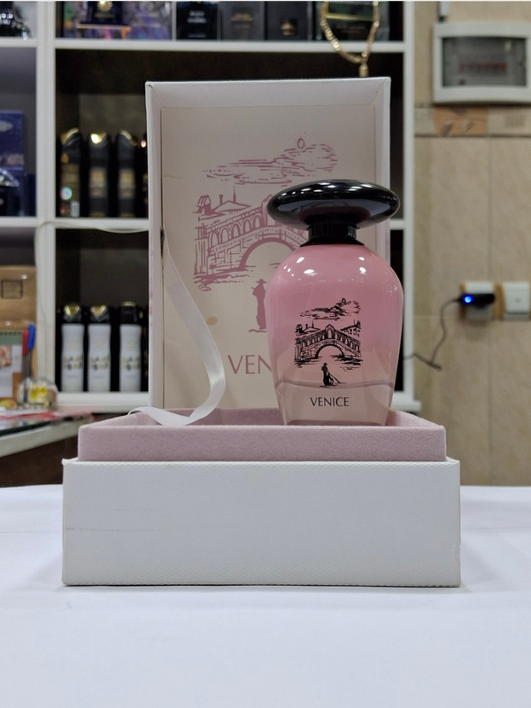 ادکلن زنانه نایت د پاریس ونیز برند اورینتال فرگرنسز ( L ORIENTALE FRAGRANCES - NIGHT DE PARIS VENICE )