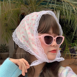 مینی اسکارف سه گوشه دور گیپور با گل صورتی