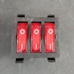 کلید سه پل چراغدار باریک استاندارد 16A