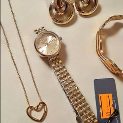 ساعت کرست گرد اورجینال شرکتی طلایی