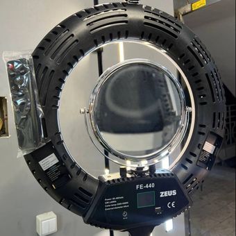رینگ لایت 80 وات زئوس مدل ZEUS FE-440  (45 سانتی متر،80 وات)