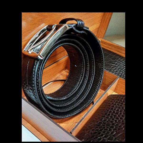 ست هدیه 3 تیکه چرم طبیعی مدل آناویز چرم