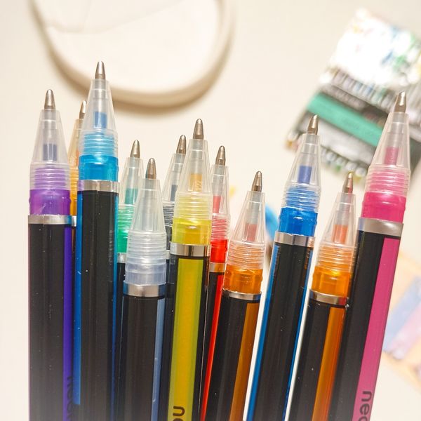 خودکار 12 رنگ اکلیلی نئون